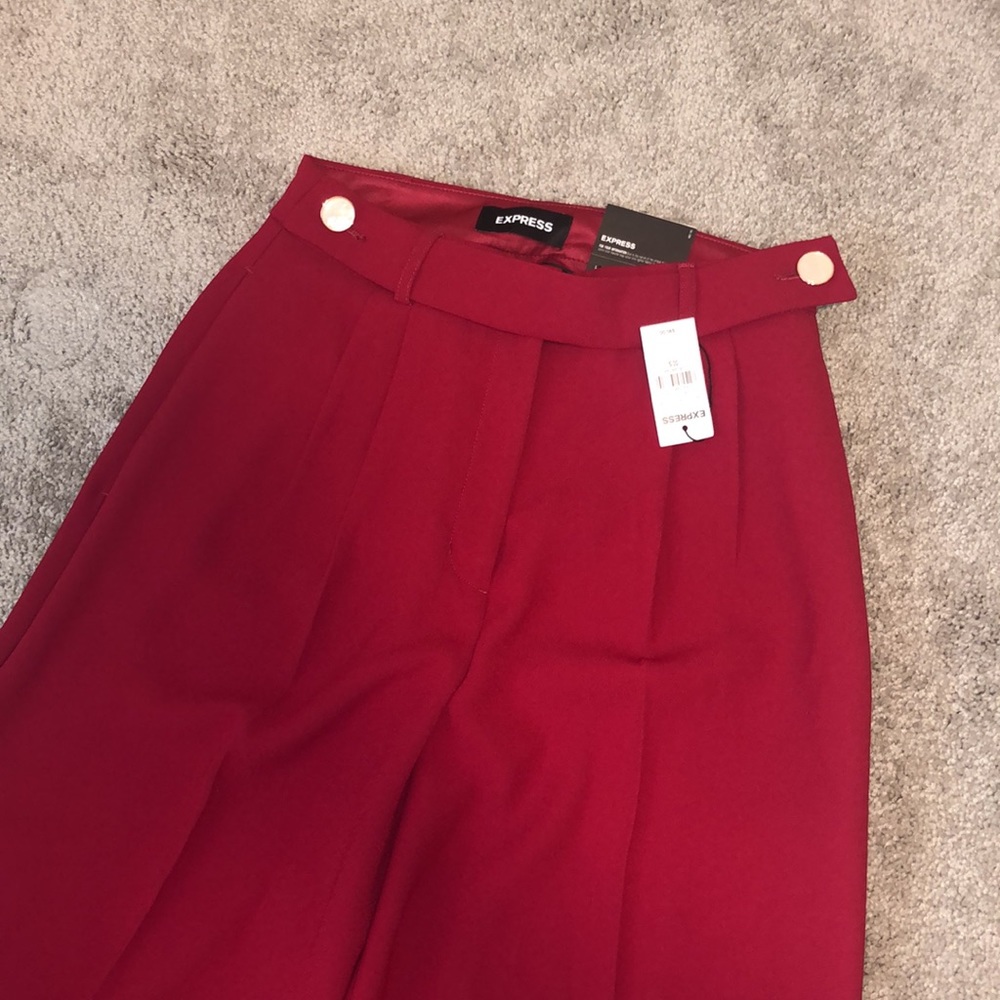 NWT Express High Rise Wide Leg Pants 🥰